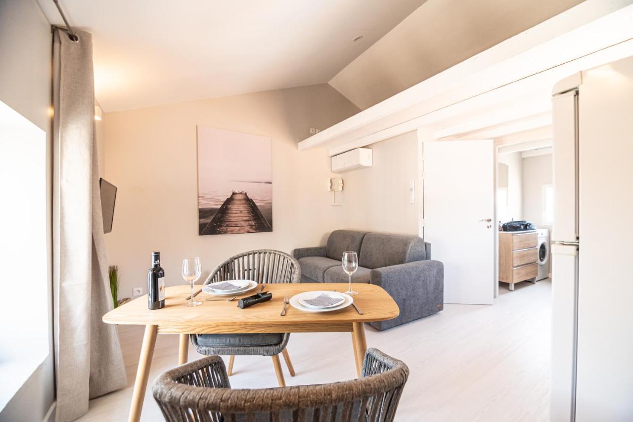 Au Coin Des Vins Apartment Tulette Exterior photo